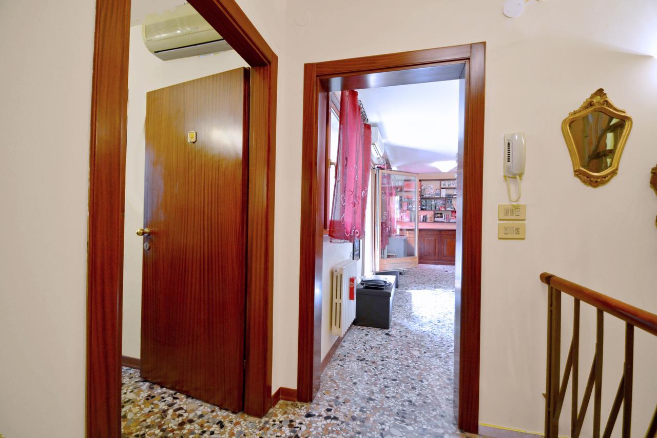 Appartamento Ve.N.I.Ce Cera Casa Della Zia Venezia Esterno foto